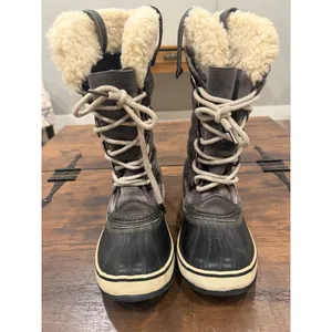 Sorel Joan of Arctic Boots Women 7 Gray Black Waterproof Faux Fur Winter‎ Snow thumbnail 2