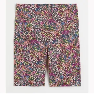 H&M Ditsy Floral Multicolored Bike Shorts Women’s Summer Spring thumbnail 2