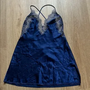 Y2K Victorias Secret Blue Lace Lingerie Mini Slip Sz Medium thumbnail 1