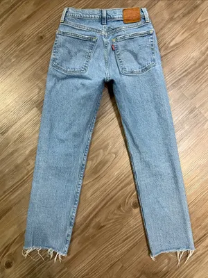 Levi’s Premium 501 Cropped Jeans 24 Rare Style Big E Raw Hem $108 thumbnail 4