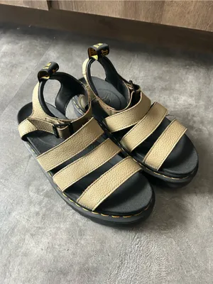 Dr. Martens Blaire Platform Shoe Gladiator Leather Sandals Women’s 8 thumbnail 2