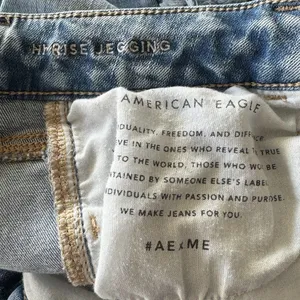 American Eagle SZ 2 SHORT Jegging Jeans Hi-Rise Distressed Stretch Frayed Hems thumbnail 11