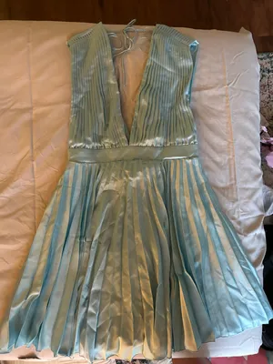 Abercrombie Plunge Pleated Mini Dress Medium NWT thumbnail 2