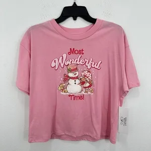 Vinyl Icons‎ Strawberry Shortcake Holiday Most Wonderful Time Pink Crop Top NWT thumbnail 2
