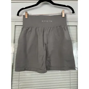 NVGTN Grey Pro Seamless Shorts SIZE M thumbnail 3