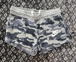 Nike camo cotton shorts thumbnail 1