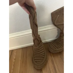 Ugg Classic Women’s Tall Chunky Knit Boot Size 6 Chestnut Brown Fall Winter thumbnail 5
