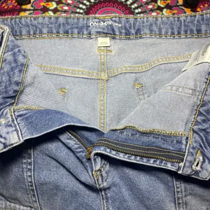 ON 34TH Cargo‎ Jeans Women Size 16 33 Light Wash Wide Leg Denim Pants thumbnail 4