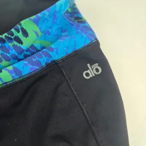Alo Yoga Y2K Crop Wide Leg Pants Activewear Blue Print‎ Black Size Medium thumbnail 4