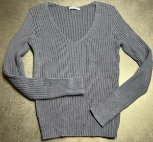 Brandy Melville Size S Navy Blue Ribbed Knit V-Neck Long Sleeve Pullover Sweater thumbnail 1