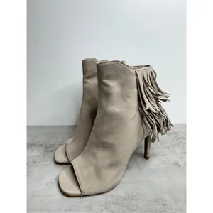 Vince Camuto Booties Size 5 Tan Suede Fringe Stiletto Heels Peep Toe‎ thumbnail 3