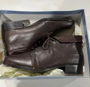 NEW‎ in box size 9.5 brown lace shoe St. John's bay thumbnail 1