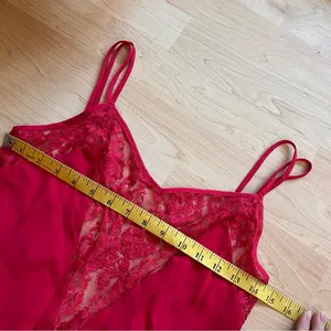 VINTAGE VICTORIA’S SECRET Gold Label Red Lace Slip Mini‎ Dress Size Medium thumbnail 5