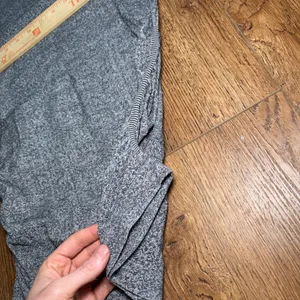 Athleta Speedlight Heather Gray Seamless Top Long Sleeve Gym Athletic sz Small thumbnail 6