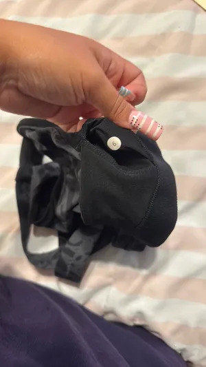 Lululemon sports bra thumbnail 5