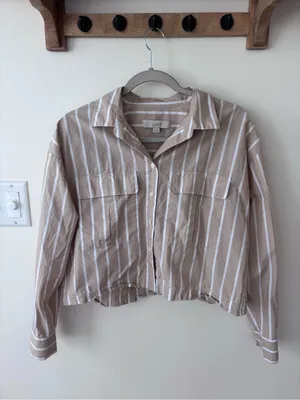 LOFT Cropped Button Down Cotton Blouse Size Small thumbnail 5