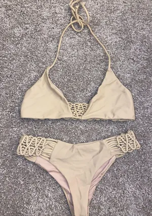 Tobi Bikini Set thumbnail 1
