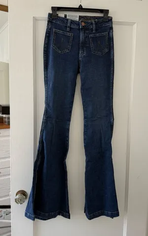 Wrangler Retro High Rise Wide Leg Flare Jeans Front Patch Pockets Size 25x36 NWT thumbnail 1