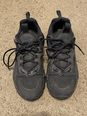 Nike Air Max 270 React Size 5Y Womens 6.5 Triple Black Athletic Shoes BQ0103-004 thumbnail 3