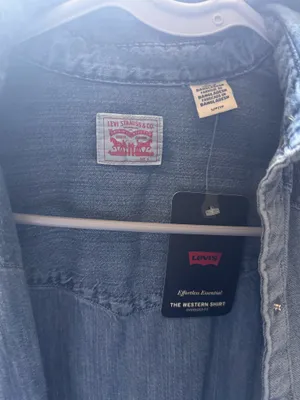 Levi’s Long Sleeve thumbnail 2