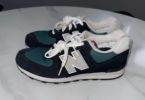 New Balance unisex Navy & Green Sneakers with White Accents thumbnail 1