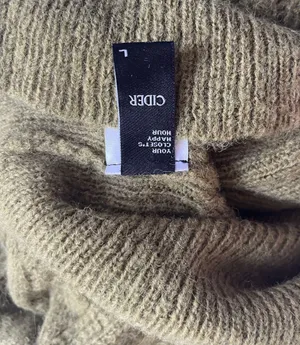 Cropped Cable Knit Sweater Vintage thumbnail 5
