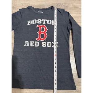5th & Ocean Boston Red Sox Long Sleeve Graphic Tee XL Slim Fit Charcoal Gray Womens Baseball thumbnail 5