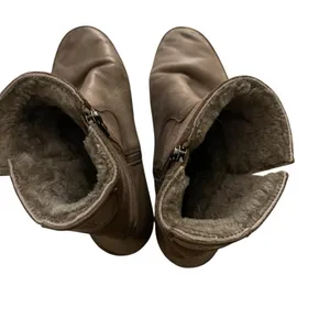 Frye Women's Gemma Short Shearling Winter Boots thumbnail 8