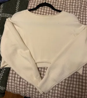 ZARA Sweater Cropped thumbnail 1