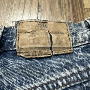Vintage 70s Levi's Shorts Womens 8 545 Loose Fit Brown Tab Cut Off Denim thumbnail 5