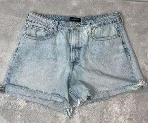 Women’s Denim Light-Medium Wash Cutoff Jean Shorts 14 thumbnail 1