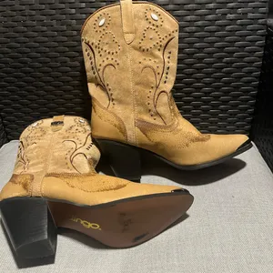 Dingo Tan Studded Western Cowboy Boots 9.5 thumbnail 4