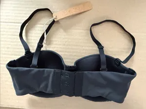 SKIMS Fits Everybody Strapless Bra - Onyx 30B thumbnail 6