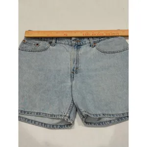 Vintage 1998 Levi's Denim Shorts Size 8 Light Wash High Waisted 550 Relaxed Fit thumbnail 8