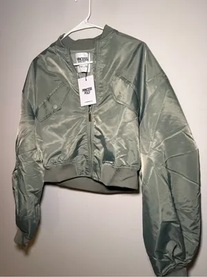 Princess Polly Thalya Green Cropped Bomber Jacket Women’s US 6 NWT thumbnail 6