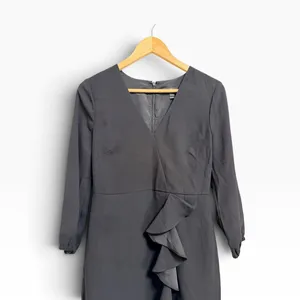 J.Crew Drapey ruffle front dress Long Sleeve Black Size 4 #H6301 thumbnail 3