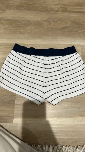 Brandy Melville Shorts thumbnail 2
