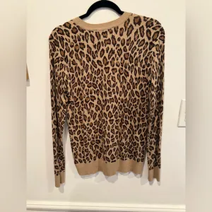 Ellen Tracy Leopard Print Crewneck Sweater Brown Size M thumbnail 2