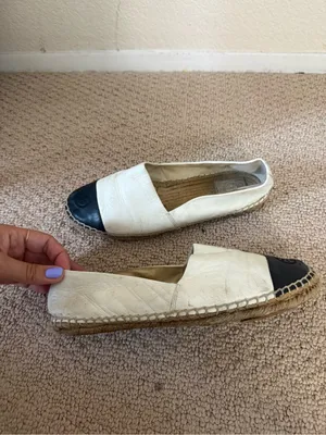 Tory Burch Two-Tone White Leather Espadrille Flats with Black Cap Toes thumbnail 6
