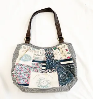 Claire's Vintage Cottagecore Tote Bag thumbnail 1