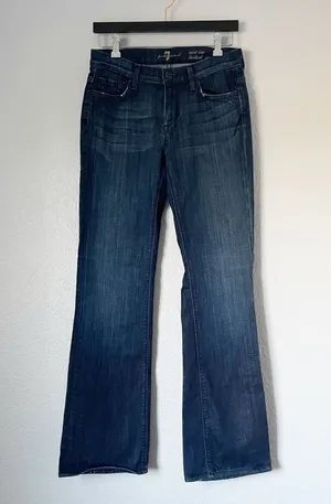 𝅺7 FOR ALL MANKIND Mid Rise Bootcut Dark Wash 28 thumbnail 1