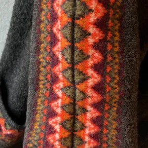 NWOT Scandi Sweater Sz. L thumbnail 2