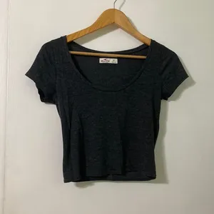 Grey crop top thumbnail 1
