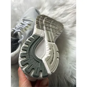 Brooks Women’s Adrenaline GTS 20 Running M Size 9.5 Cream or white color thumbnail 2