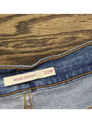 NWT Levi's Wedgie Straight Leg Jeans with Button Fly Love in the Mist Blue 20W thumbnail 4