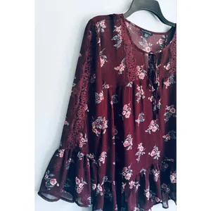 American Eagle Floral Boho Peasant Blouse XL Burgundy Bell Sleeve Lace Tie Neck thumbnail 10