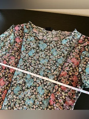 Urban Outfitters Women’s Pink Blue Floral Mesh Festival Top‎ Small thumbnail 7