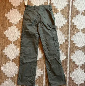 Abercrombie and Fitch ANF Khaki Army Green Cargo Pants thumbnail 5