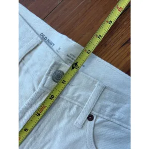 NWT Extra High-Waisted Sky-Hi Wide-Leg Cargo Jeans Ivory Ecru Old Navy 2 Tall thumbnail 5