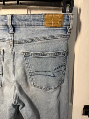 American Eagle Outfitters Women’s Mom Jeans light wash high rise stretch size 0 thumbnail 5